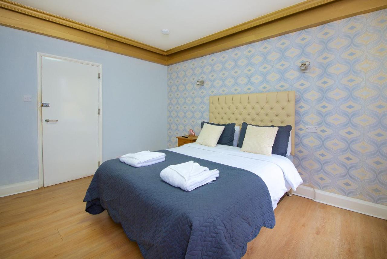Ideal Abode Abbots 4 En-Suite Chester Kültér fotó