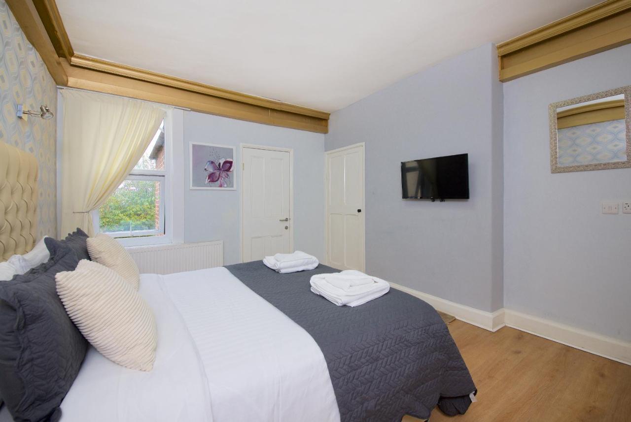 Ideal Abode Abbots 4 En-Suite Chester Kültér fotó